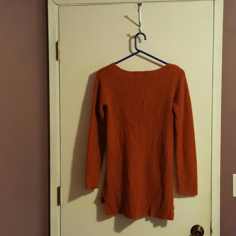 Rust colored sweater - Picture 2 of 4